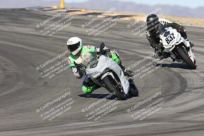 media/Nov-16-2025-Race Pace (Sun) [[8c5fa54630]]/Verified Riders/1-Turns 9 and 10 (925am)/